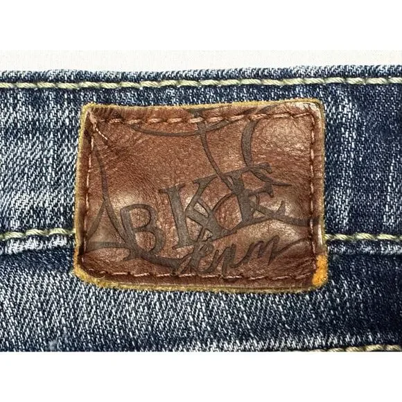 BKE Women's Blue Denim Shorts - Picture 3 of 6